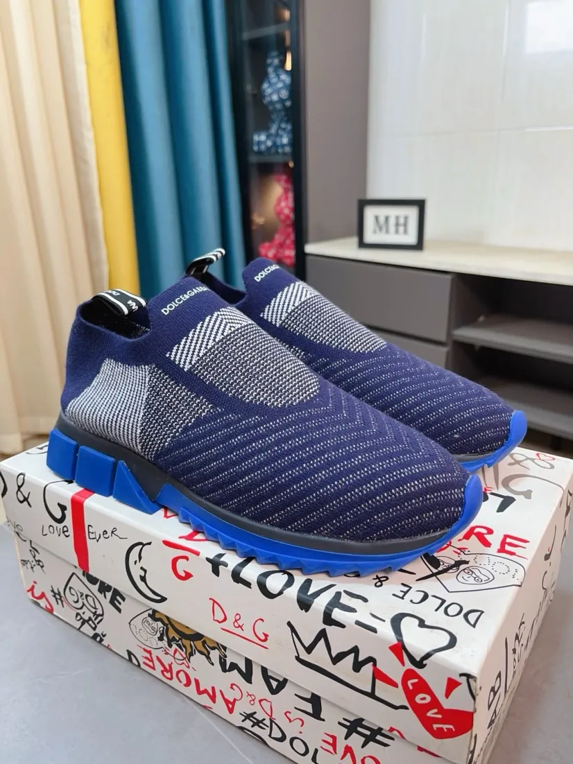 Ex-factory price 340🌹🌹"Dolce & Gabbana DG" original imported fly-knit stitching➕fly-knit lining, light on the foot, comfortable, versatile, original special outsole🔥favored by trendy men. Welcome to compare the quality🔥exquisite luxury, super A level! Compared with the genuine product at the counter, the version is no worse at all! Code number 36-46